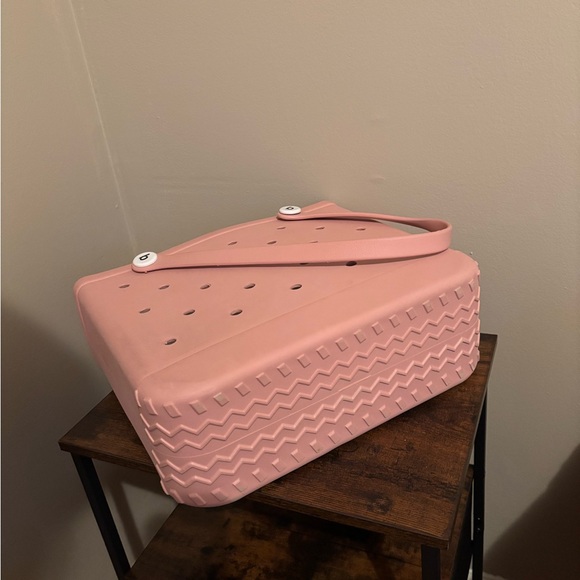 Waterproof Pink Tote Bag Medium - Picture 4 of 4